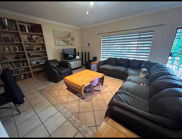 3 BEDROOM PROPERTY TO RENT IN ROOIHUISKRAAL